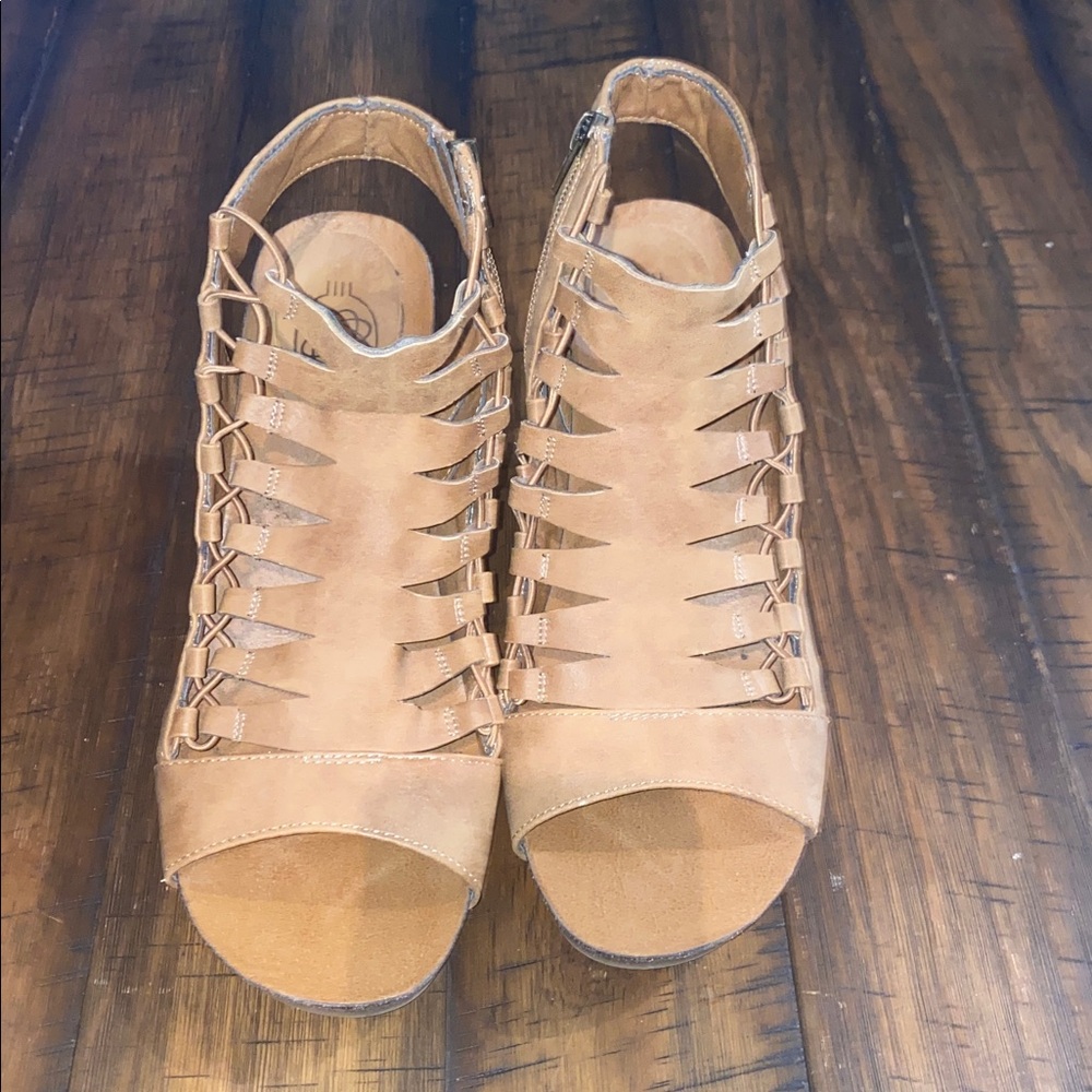 Elegant Tan Lace-Up Women's Heels